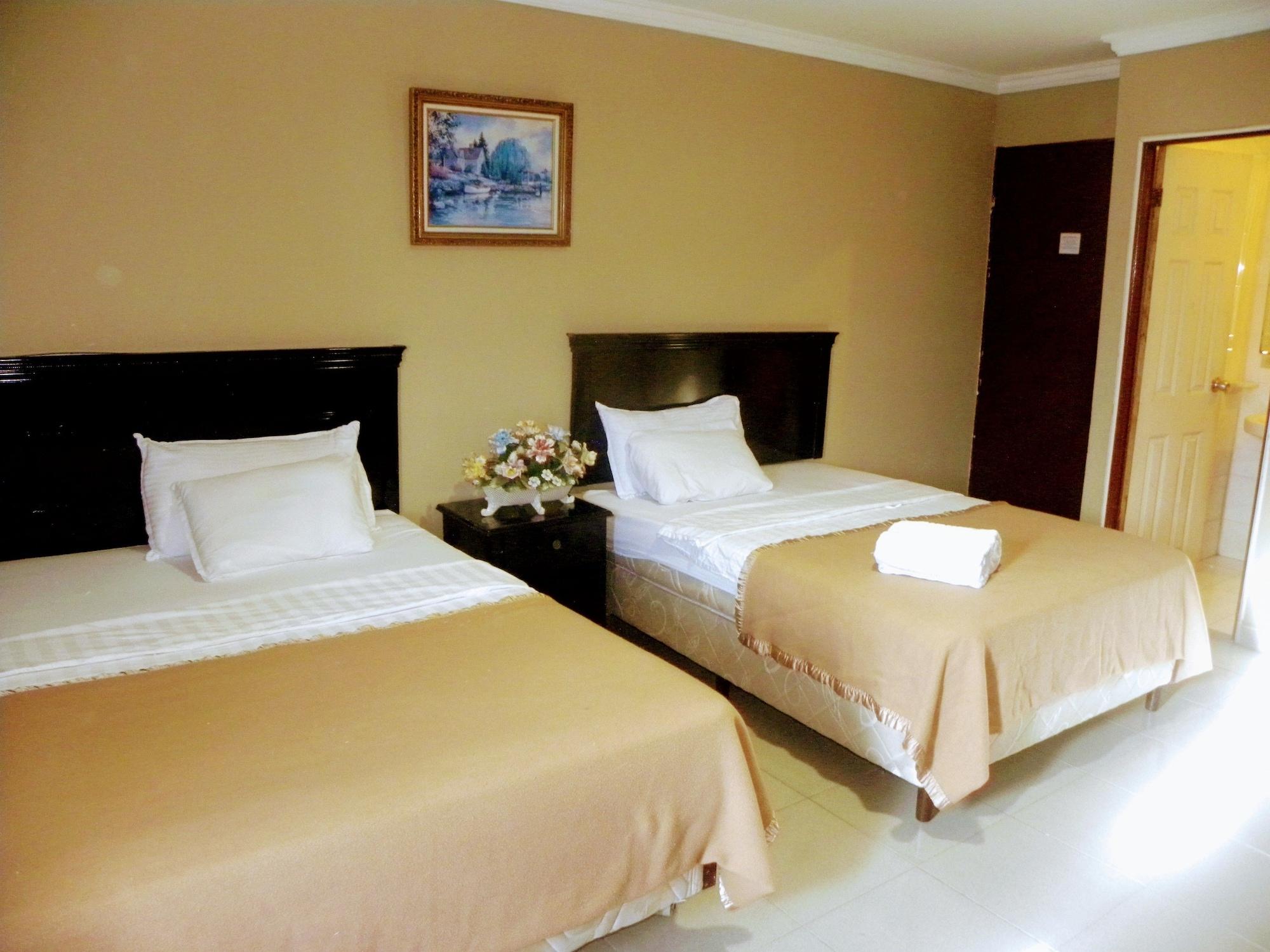 Meryland Hotel Колон Екстер'єр фото
