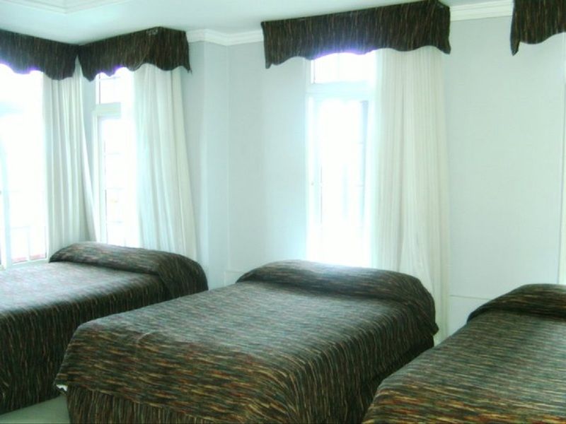 Meryland Hotel Колон Екстер'єр фото